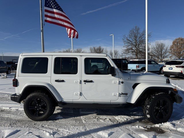 Used 2023 Jeep Wrangler Unlimited Sahara image 10