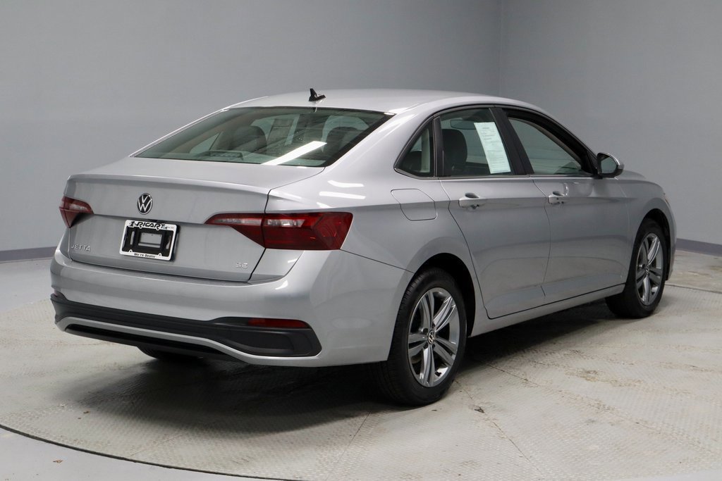 Used 2024 Volkswagen Jetta SE image 5
