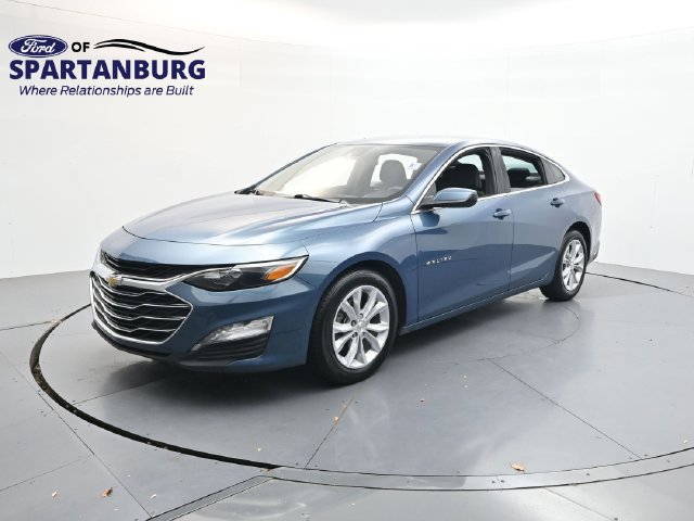 Used 2025 Chevrolet Malibu LT FWD image 3