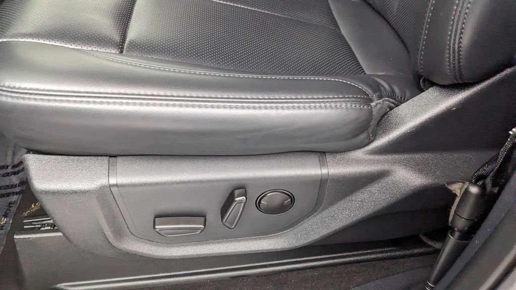 Certified 2024 Ford Expedition XLT image 28