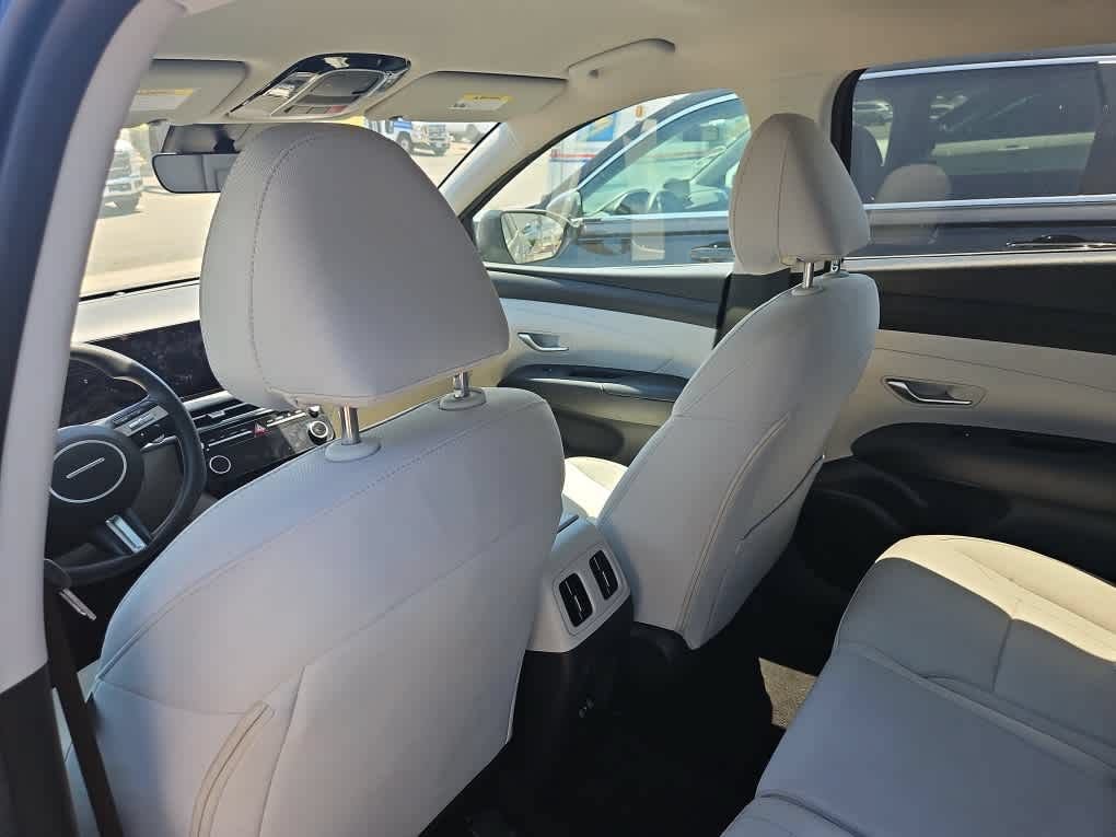 Used 2025 Hyundai Tucson SEL FWD image 11