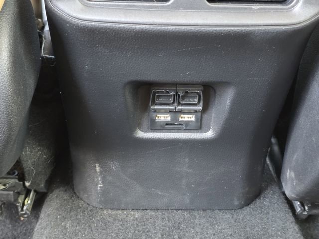 Used 2021 Toyota RAV4 XLE Premium image 17