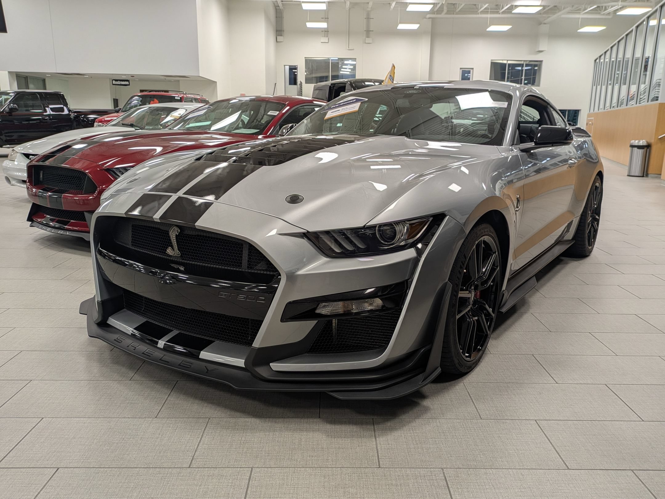 Certified 2021 Ford Mustang Shelby GT500 w/ Technology Package RWD image 6
