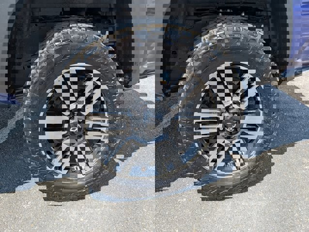 Used 2023 Toyota Tacoma TRD Off-Road w/ Technology Package AWD/4WD image 28