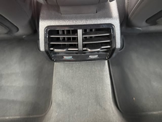 Used 2025 Audi Q3 2.0T Premium AWD/4WD image 29