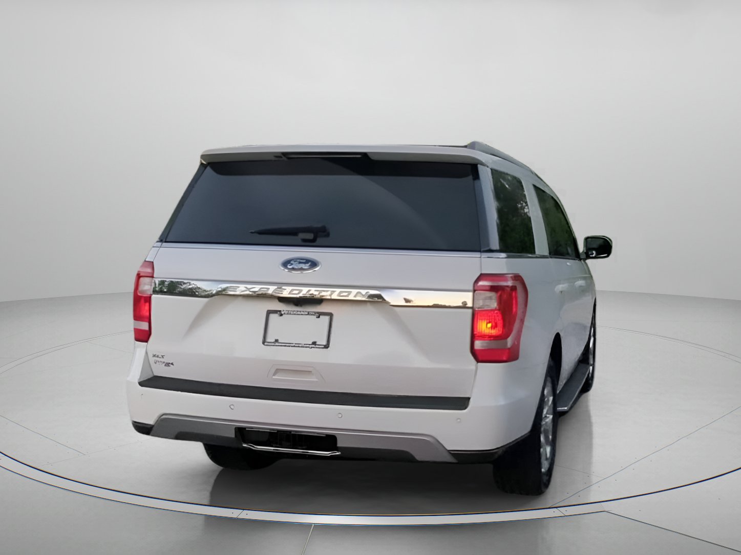Certified 2021 Ford Expedition XLT RWD image 26