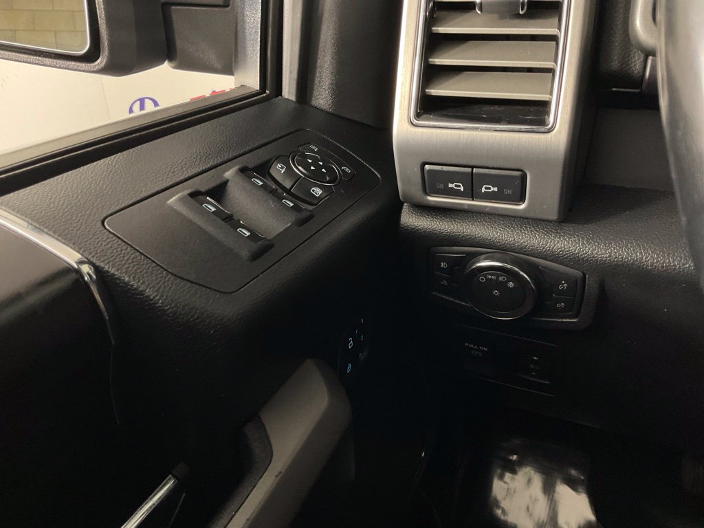 Certified 2019 Ford F150 Platinum w/ Equipment Group 701A Luxury AWD/4WD image 19