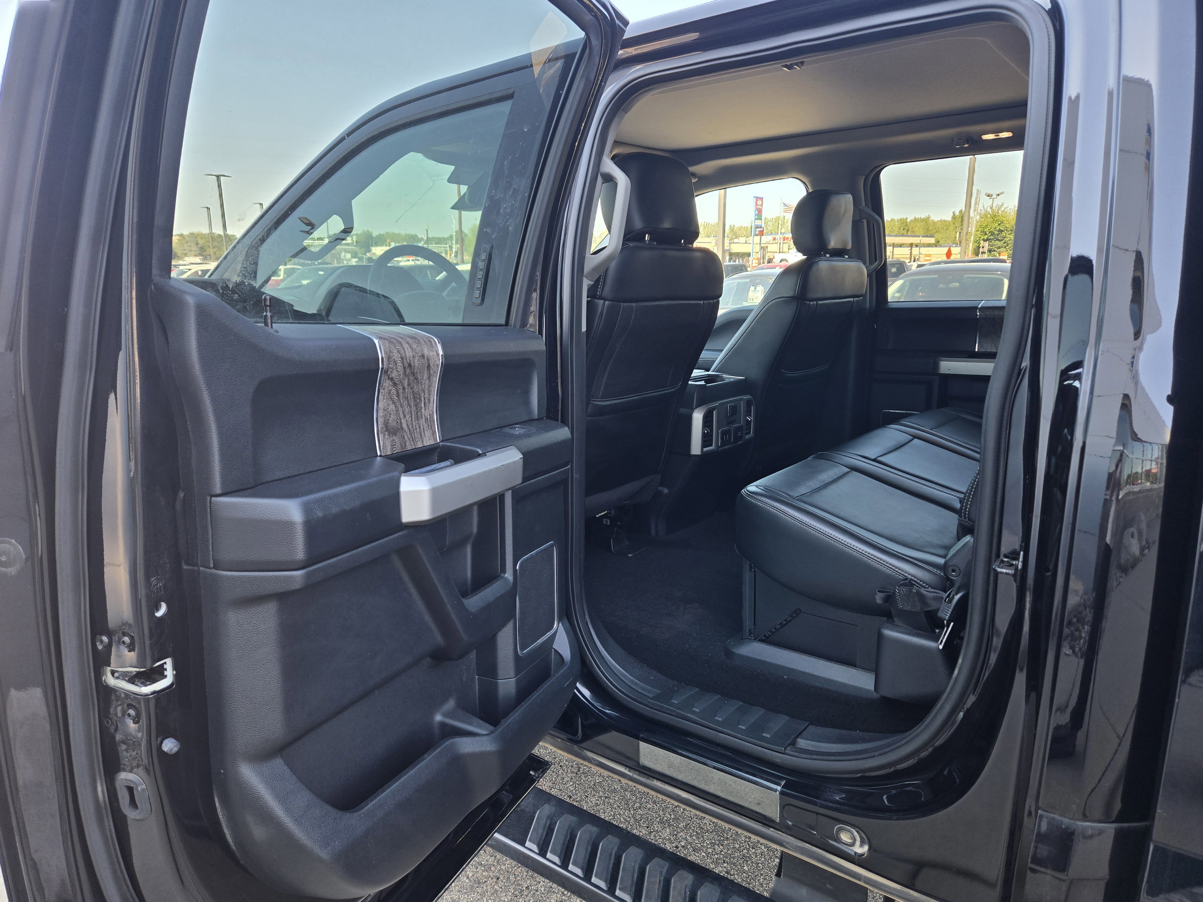 Certified 2019 Ford F250 Lariat w/ Lariat Ultimate Package image 15
