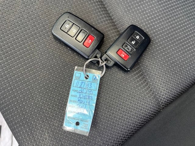 Used 2018 Toyota RAV4 XLE FWD image 32