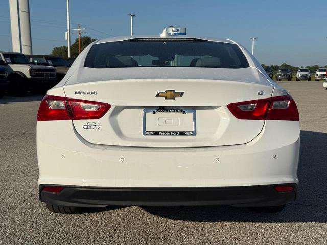 Used 2025 Chevrolet Malibu LT FWD image 4