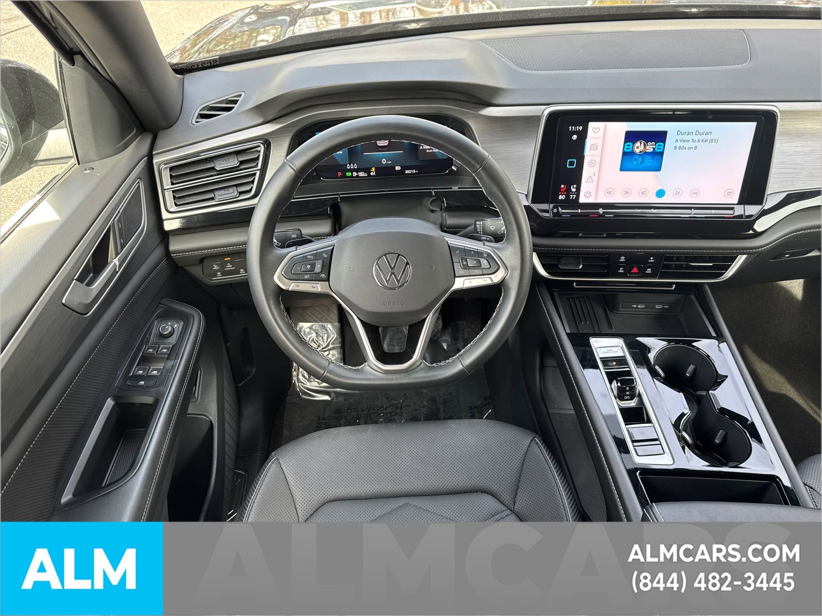 Used 2025 Volkswagen Atlas Cross Sport SE image 28