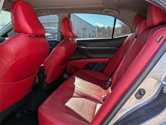 Used 2021 Toyota Camry XSE image 10