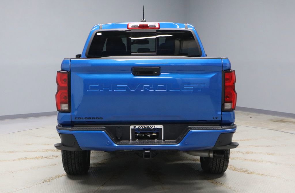 Used 2024 Chevrolet Colorado LT w/ LT Convenience Package III RWD image 7