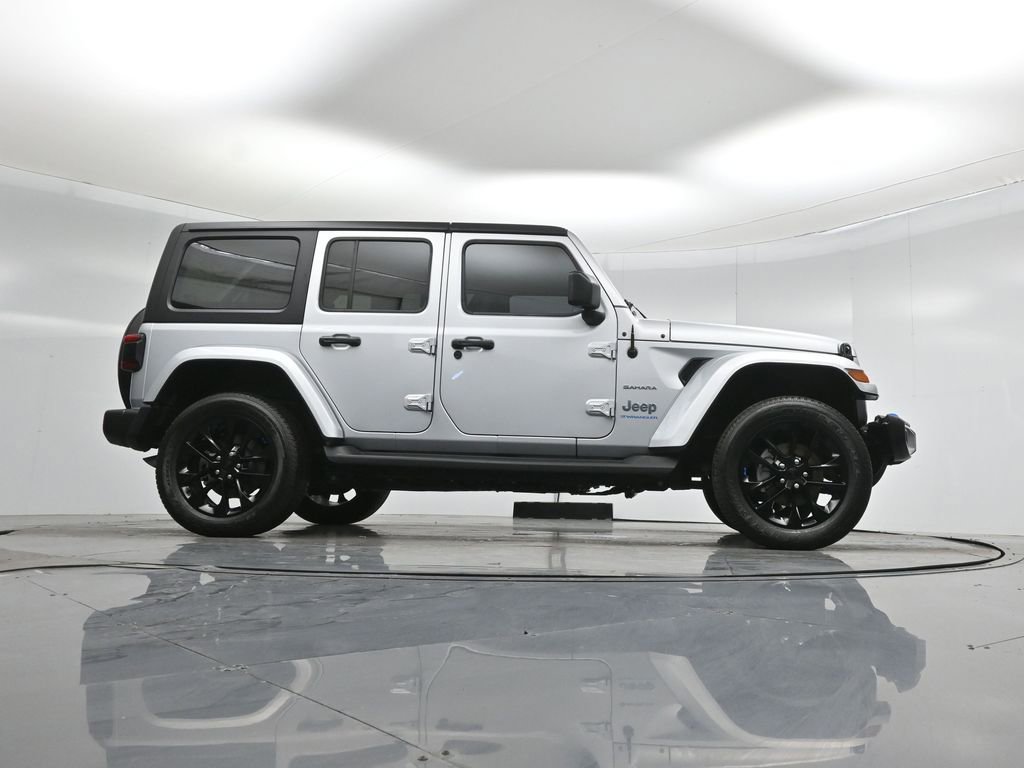 Used 2023 Jeep Wrangler Unlimited Sahara image 47