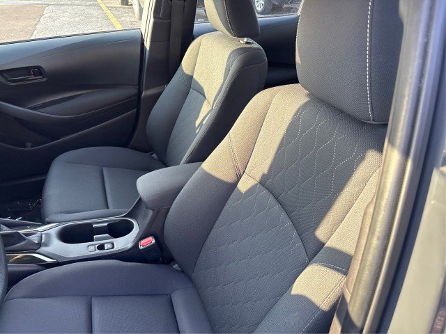 Used 2026 Toyota Corolla LE FWD image 9