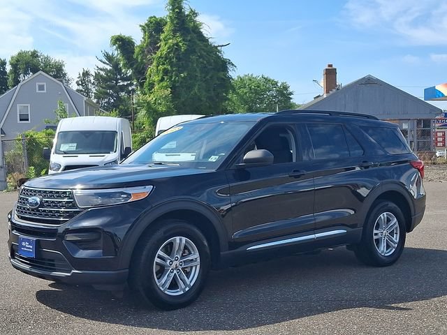 Certified 2023 Ford Explorer XLT AWD/4WD image 3