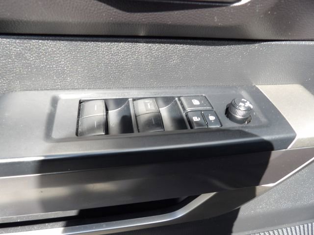 Used 2022 Toyota Tundra SR5 w/ SR5 Convenience Package AWD/4WD image 30