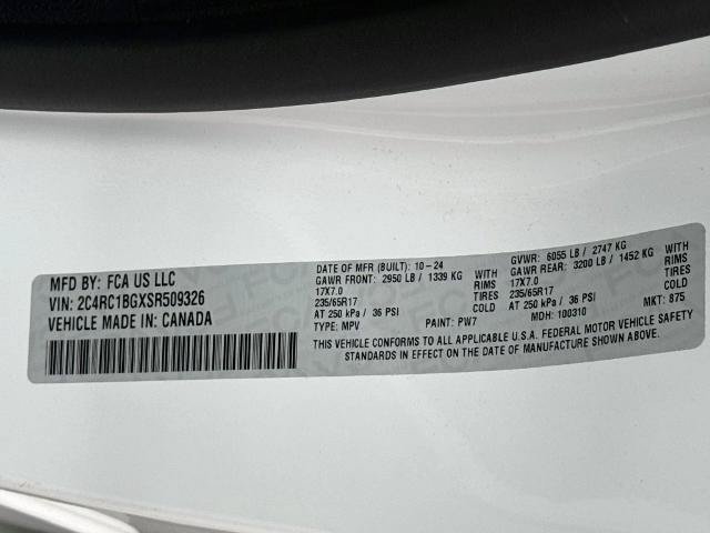 Used 2025 Chrysler Pacifica Select FWD image 24