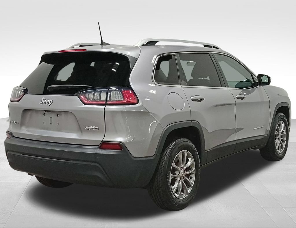 Used 2020 Jeep Cherokee Latitude Plus w/ Cold Weather Group AWD/4WD image 3