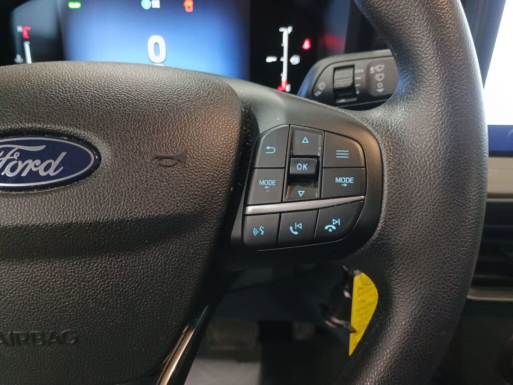 Certified 2025 Ford Maverick XL image 11