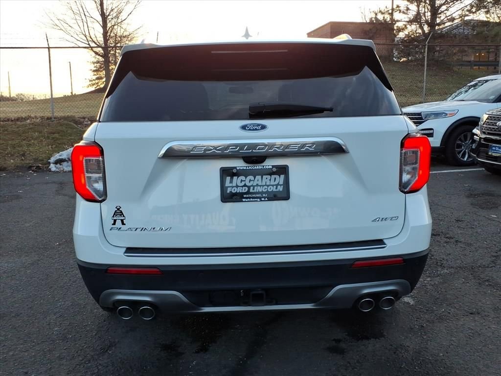 Certified 2022 Ford Explorer Platinum w/ Equipment Group 601A image 5