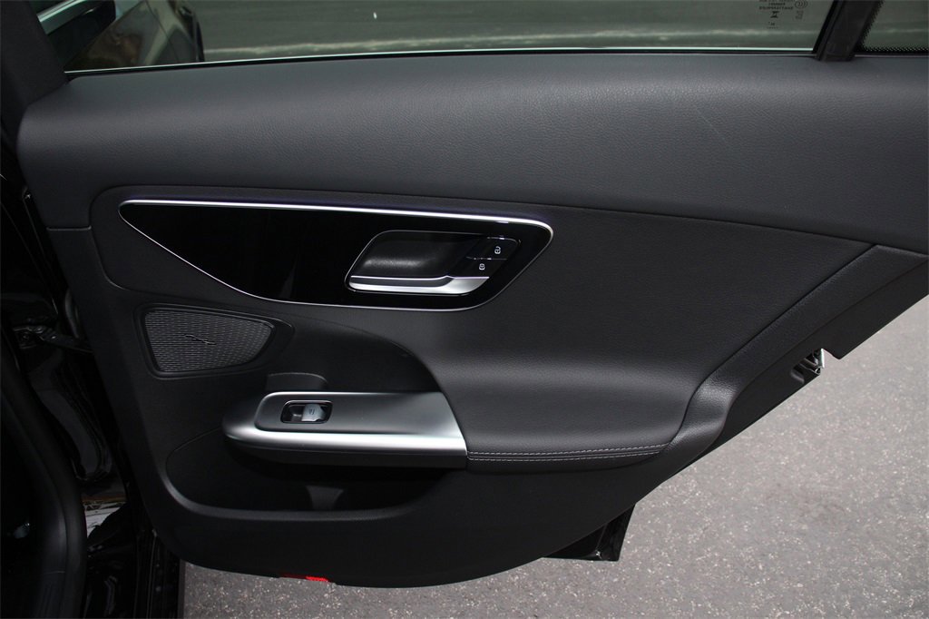 Used 2024 Mercedes-Benz C 300 Sedan image 26