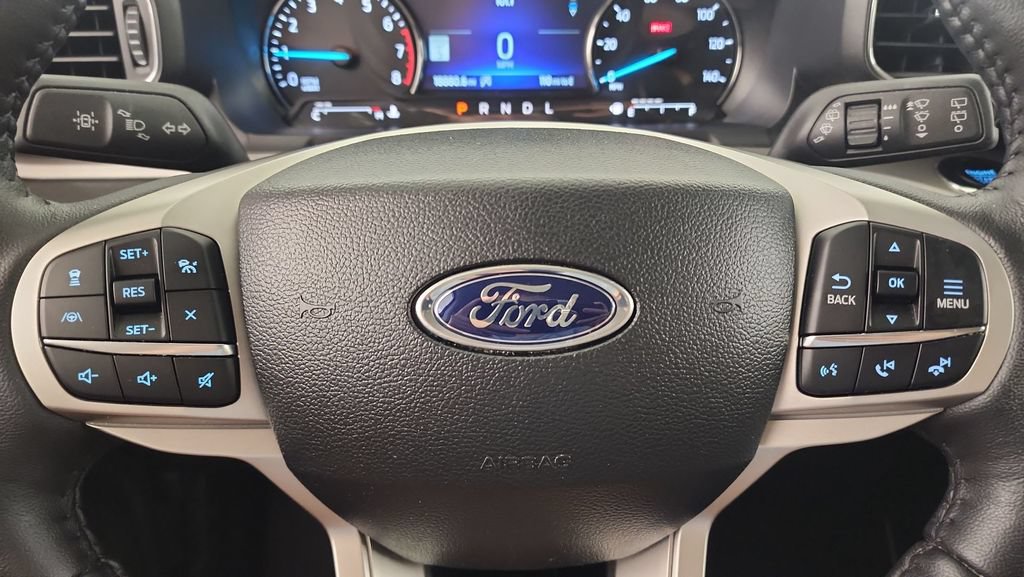 Certified 2024 Ford Explorer XLT w/ Equipment Group 202A AWD/4WD image 13