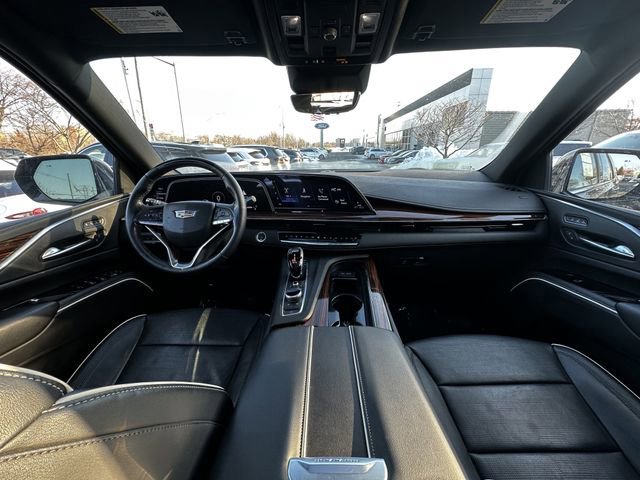 Used 2022 Cadillac Escalade Premium Luxury image 10