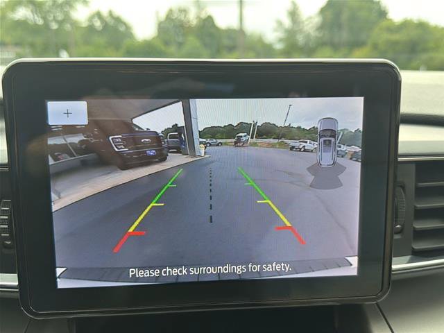 Certified 2022 Ford Explorer XLT w/ Equipment Group 202A AWD/4WD image 28