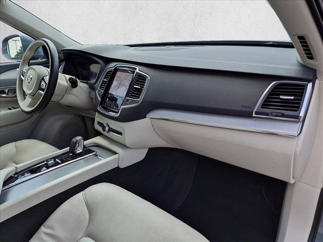 Used 2023 Volvo XC90 B5 Core AWD/4WD image 22