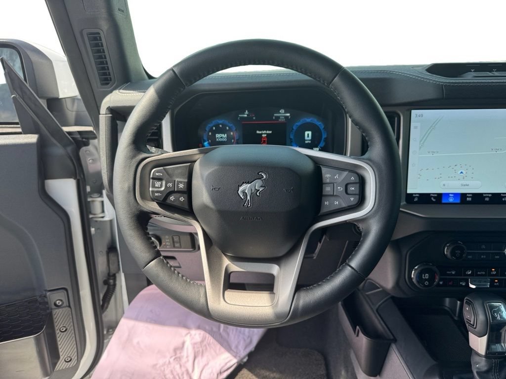 Certified 2025 Ford Bronco Outer Banks w/ Sasquatch Package AWD/4WD image 15