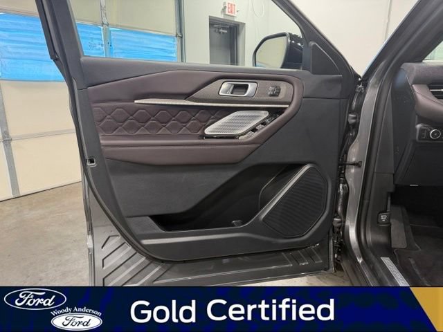 Certified 2026 Ford Explorer Platinum w/ LUX Leather Package AWD/4WD image 25