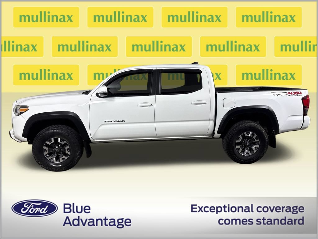 Used 2018 Toyota Tacoma TRD Off-Road w/ Technology Package AWD/4WD image 10