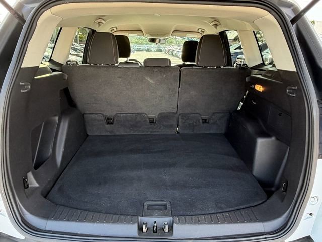 Certified 2019 Ford Escape SE FWD image 16