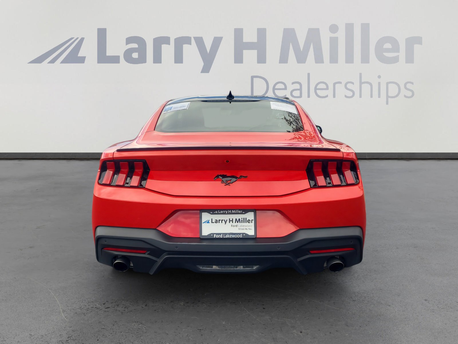 Certified 2024 Ford Mustang Coupe image 4