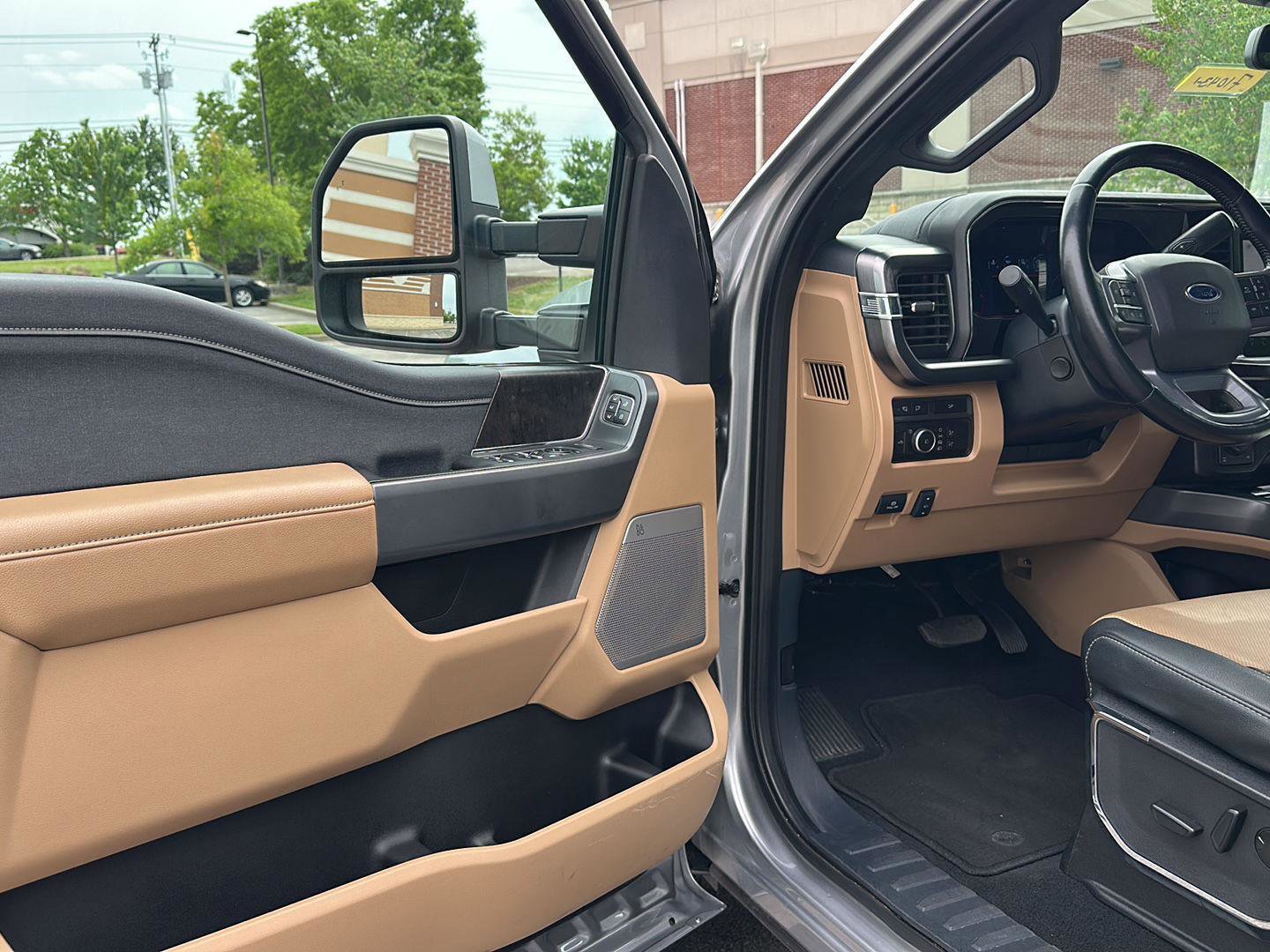 Certified 2023 Ford F250 Lariat AWD/4WD image 11