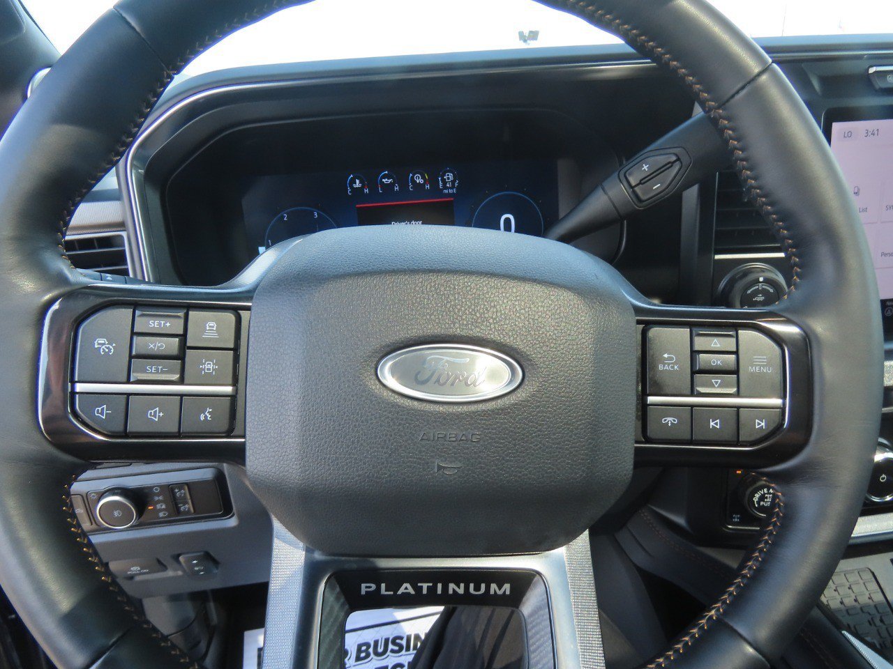 Certified 2024 Ford F350 Platinum w/ Tremor Off-Road Package AWD/4WD image 25