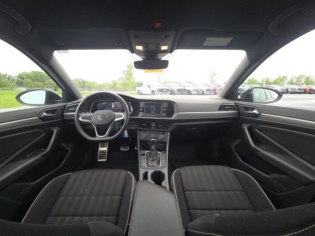 Used 2024 Volkswagen Jetta Sport FWD image 15