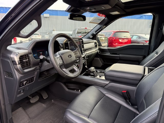 Certified 2025 Ford F150 Lariat w/ Equipment Group 501A Mid AWD/4WD image 4