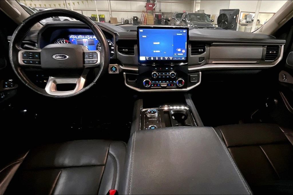 Certified 2024 Ford Expedition Max XLT image 14