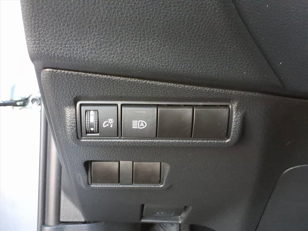 Used 2024 Toyota Corolla Cross LE w/ Moonroof Package image 19