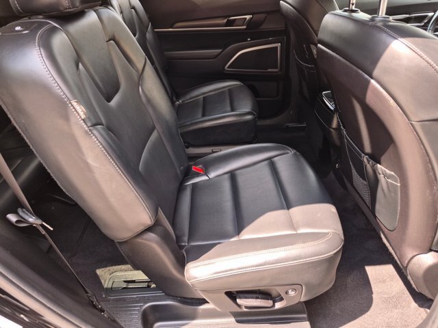 Used 2025 Kia Telluride S FWD image 30