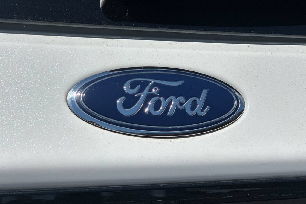 Certified 2023 Ford Explorer ST-Line w/ Class IV Trailer Tow Package RWD image 32