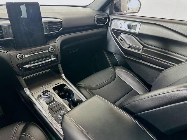 Certified 2020 Ford Explorer ST w/ Premium Technology Package AWD/4WD image 31