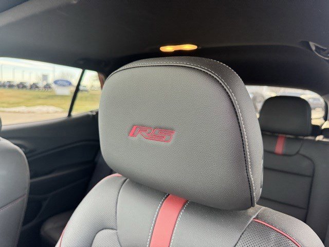 Used 2024 Chevrolet Trax RS w/ Sunroof Package image 13