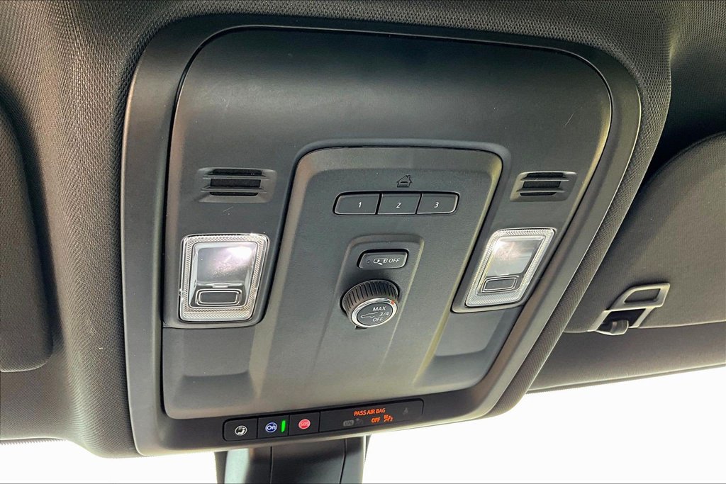 Used 2021 Chevrolet Tahoe RST AWD/4WD image 17