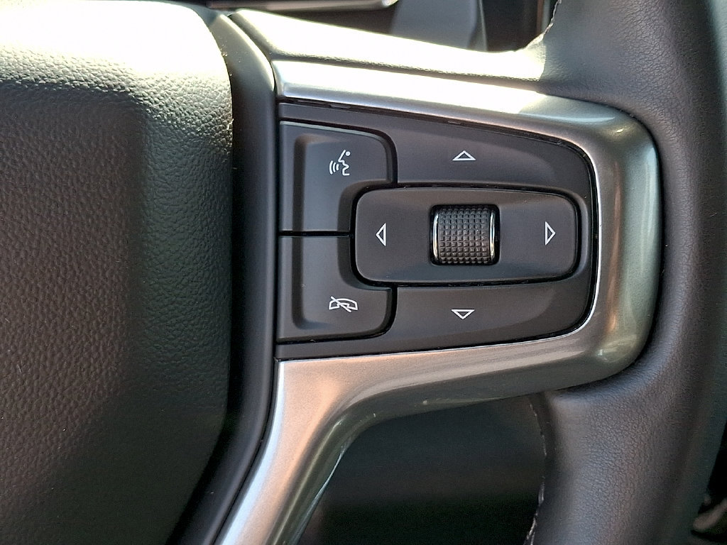 Used 2024 Chevrolet Silverado 1500 LTZ AWD/4WD image 20