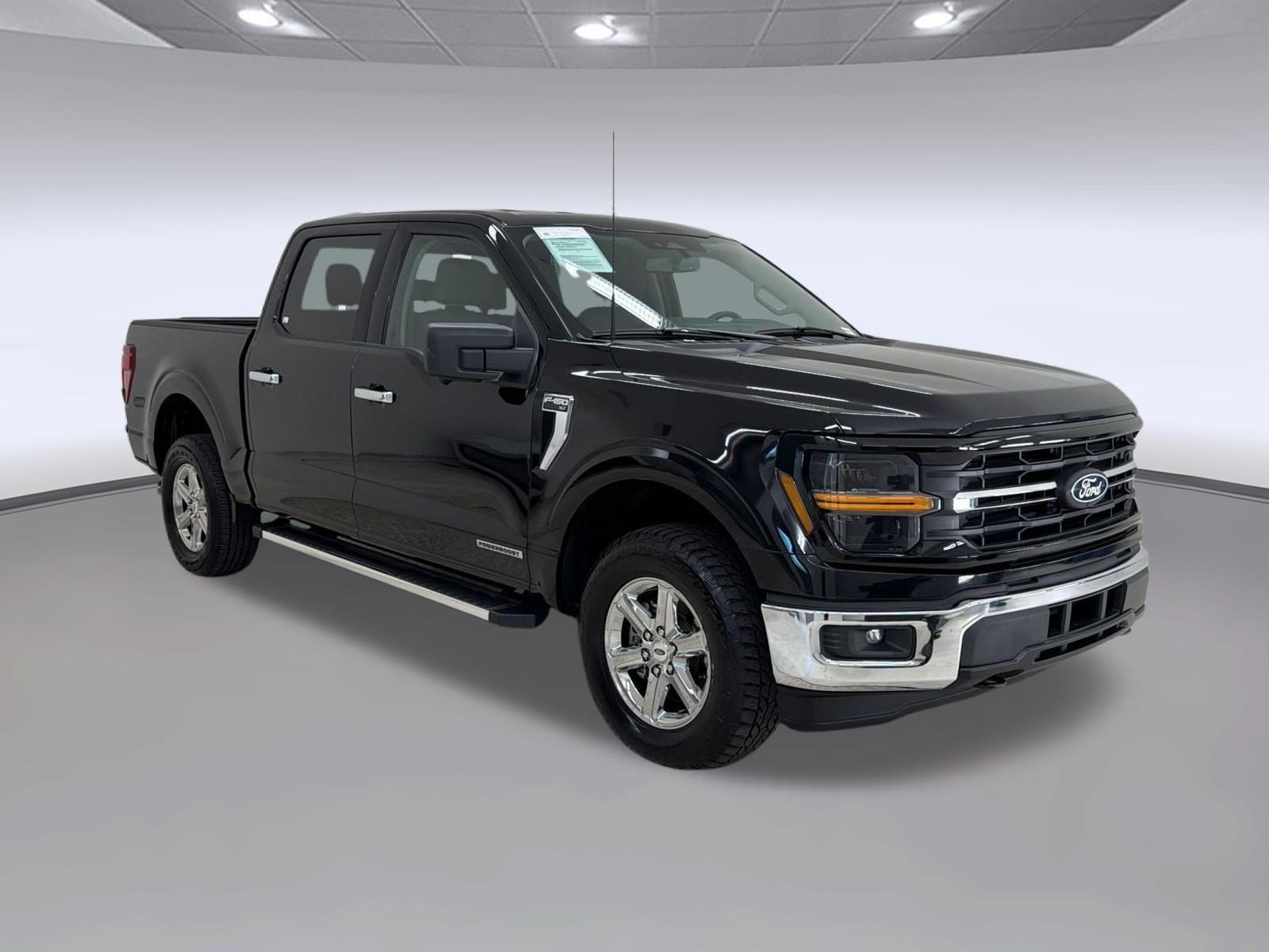Certified 2024 Ford F150 XLT w/ Mobile Office Package AWD/4WD image 7
