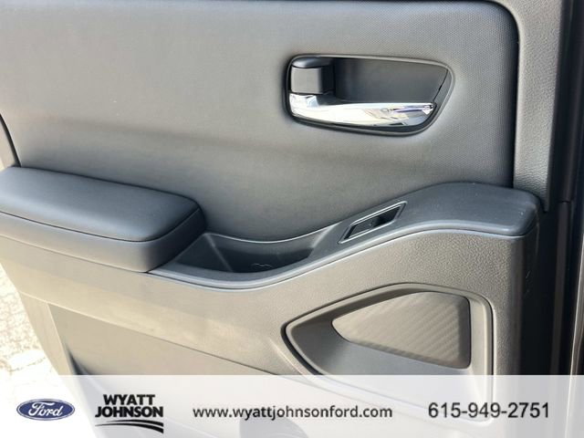 Used 2023 Nissan Frontier SV AWD/4WD image 18