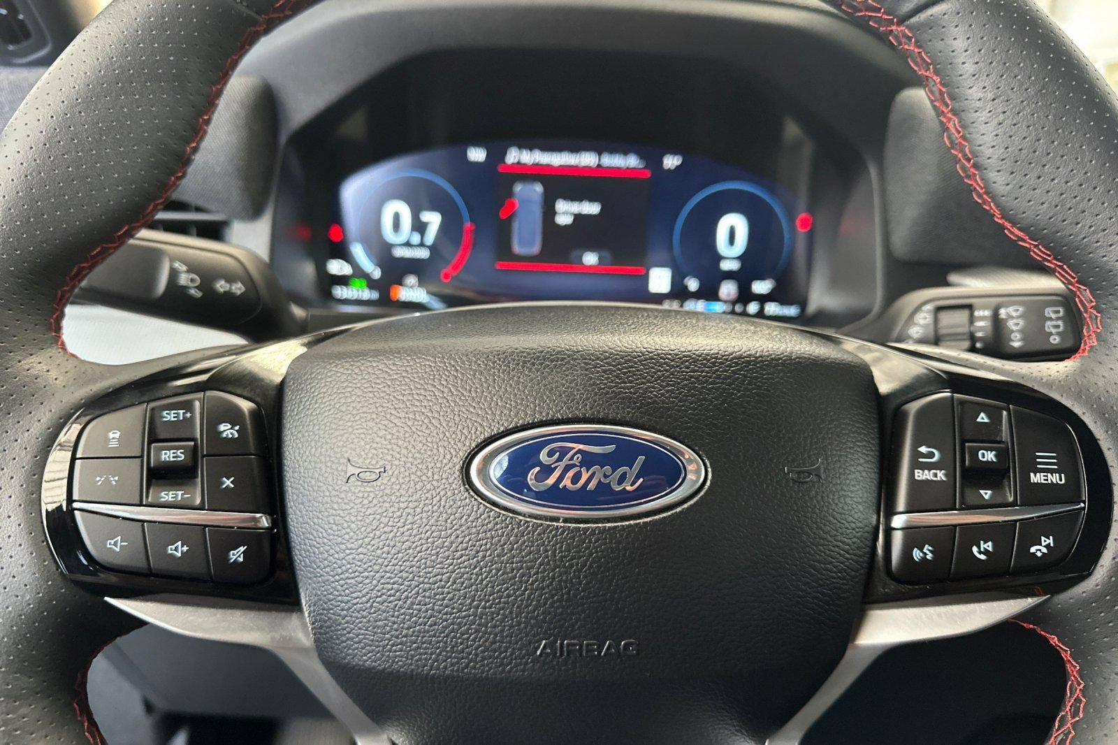Certified 2026 Ford Explorer ST-Line w/ ST-Line Street Pack AWD/4WD image 27